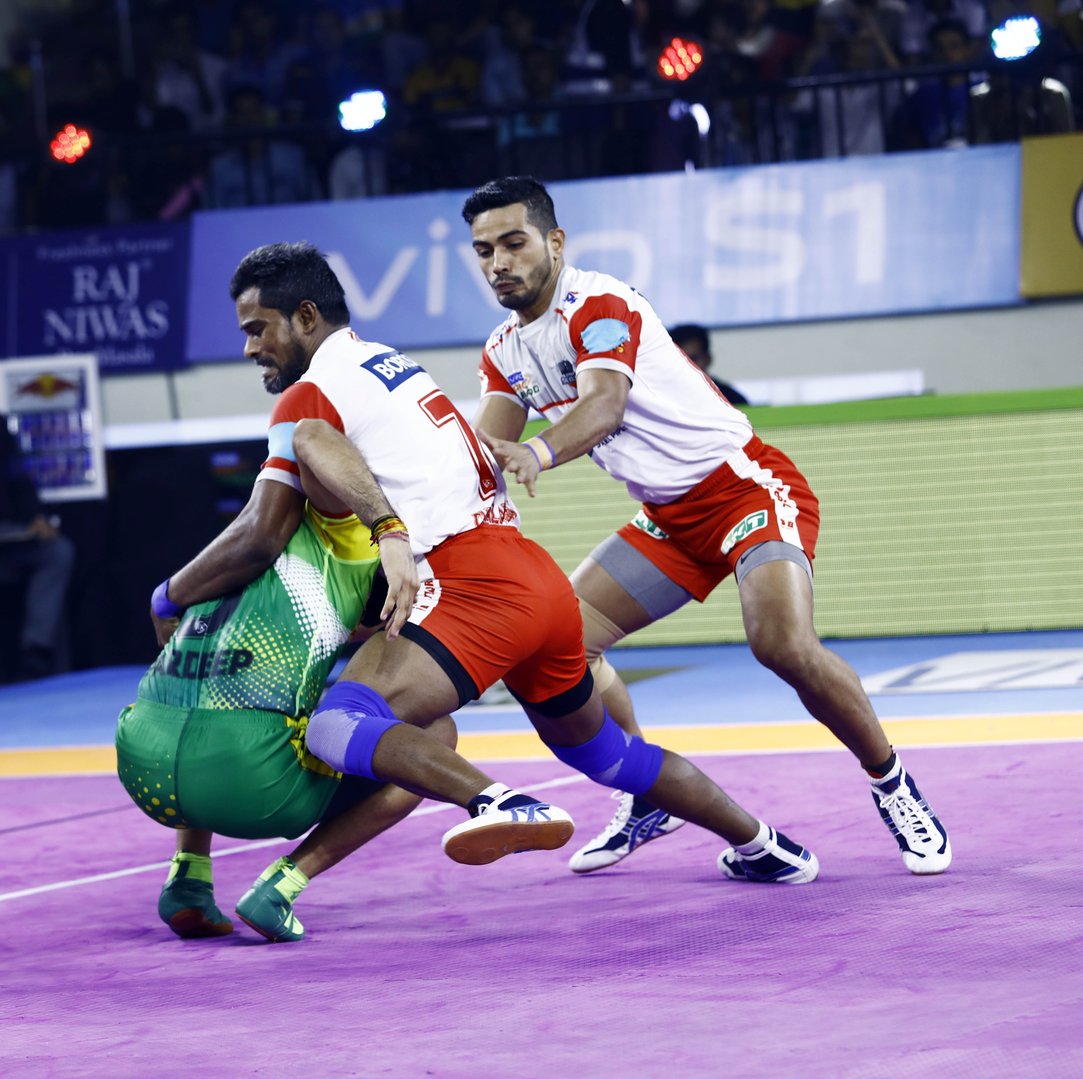 Haryana steelers fought with Pirattes