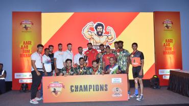 Surat teams lift Little, Yuva Giants kabaddi trophies Gujarat Forutnegiants