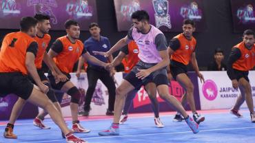 8 teams had qualified for the Booster Round in the Yuva Kabaddi Series